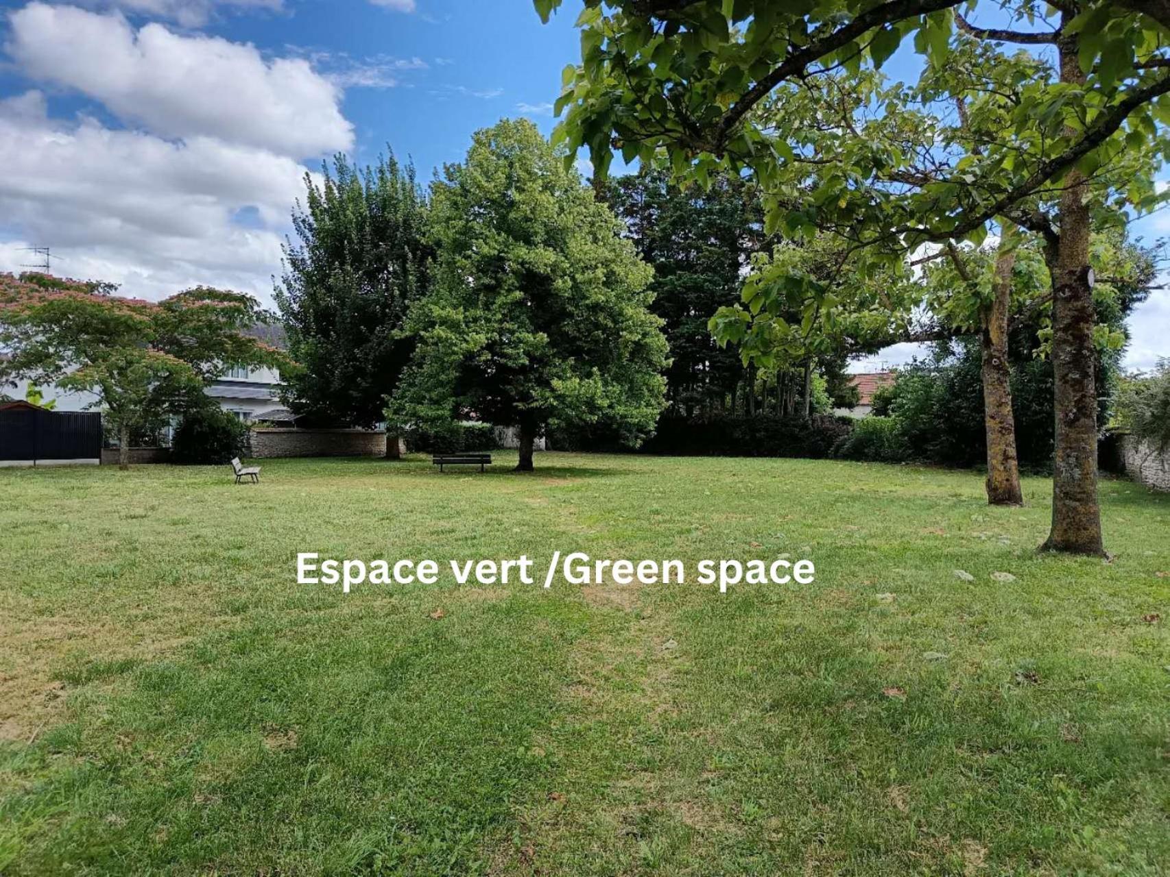Appartement A Orleans Au Calme Avec Parking Gratuit, Balcon Et Ascenseur מראה חיצוני תמונה